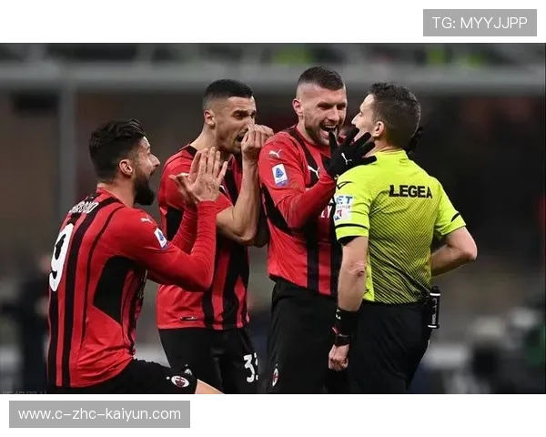 AC米兰莱奥单刀挑射美技得分